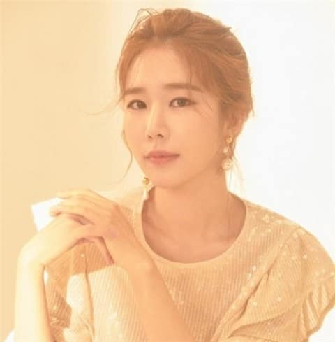 刘仁娜将出演JTBC新剧《雪滴花》